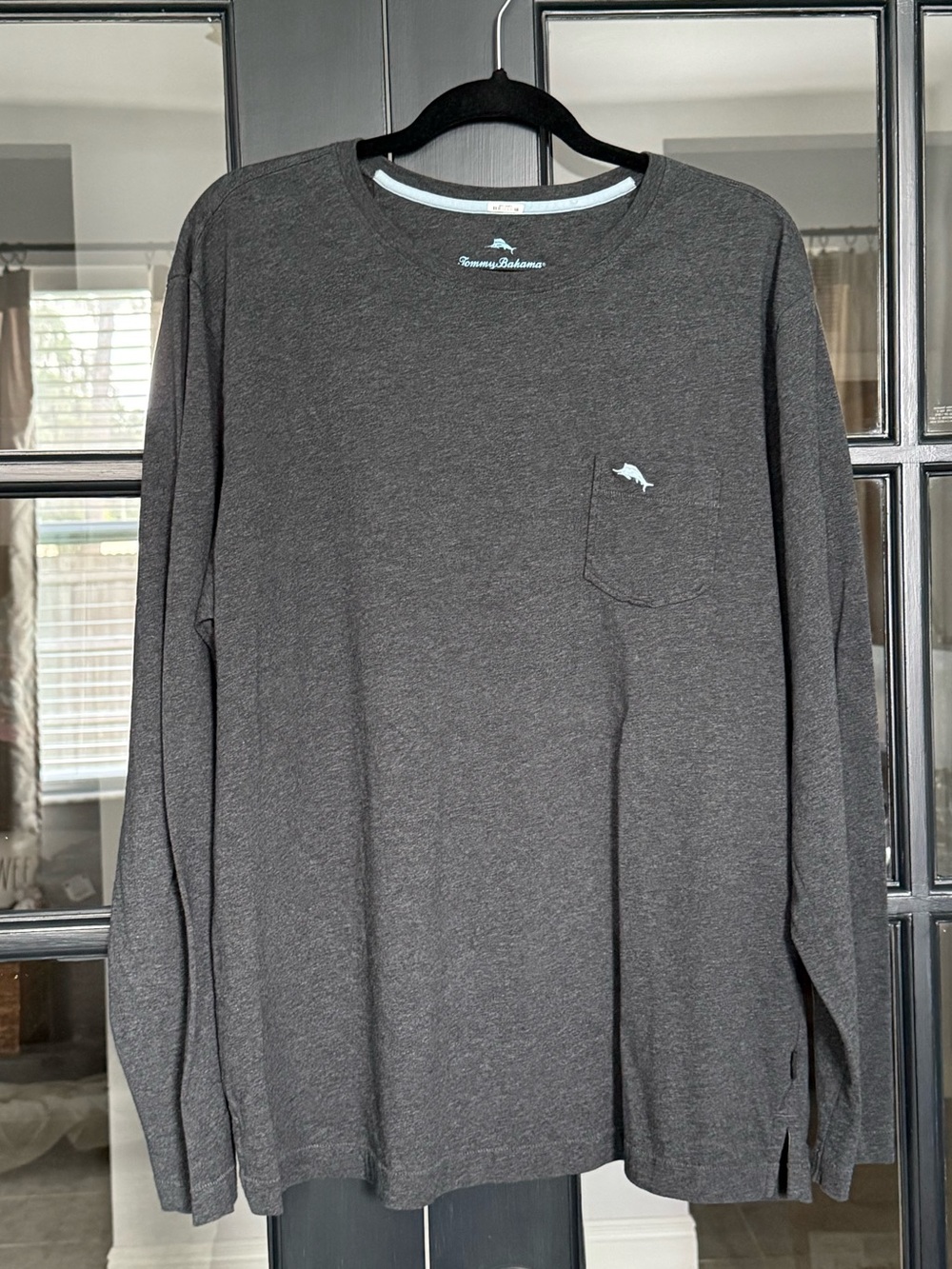 Tommy Bahama Bali Skyline Men’s Long-Sleeve Charcoal Pocket Tee
